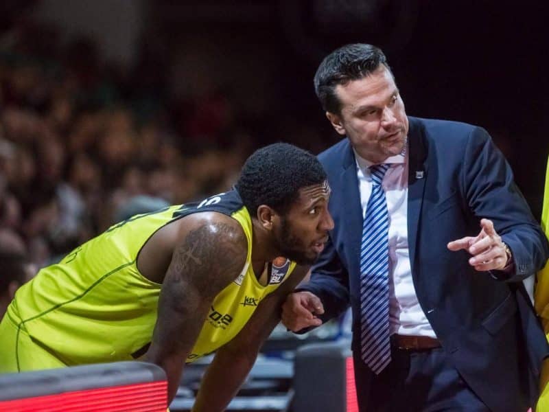 De'Mon Brooks playing in the BBL